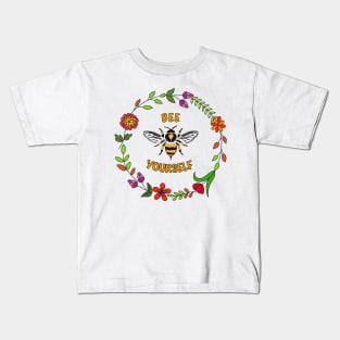 Bee yourself Kids T-Shirt